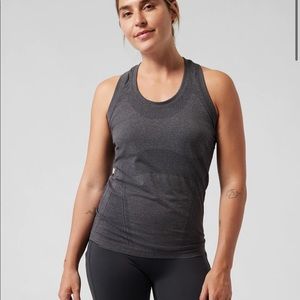 Athleta Momentum Tank